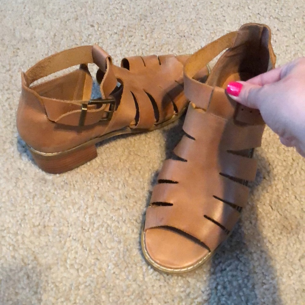 💥SOLD💥 Urban Outfitters open toe sandal